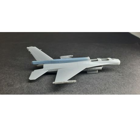 F-16 Dorsal Spine Polish version Trumpeter kit